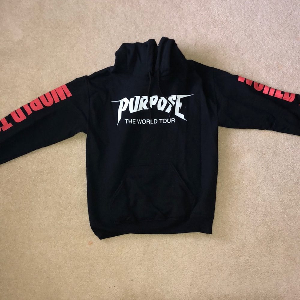 Women’s Justine Bieber sweatshirt